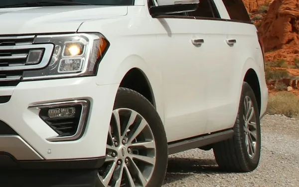 2021 Ford Expedition — photo 3