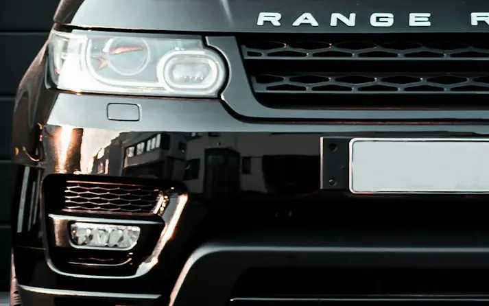 2021 Land Rover Range Rover — photo 2