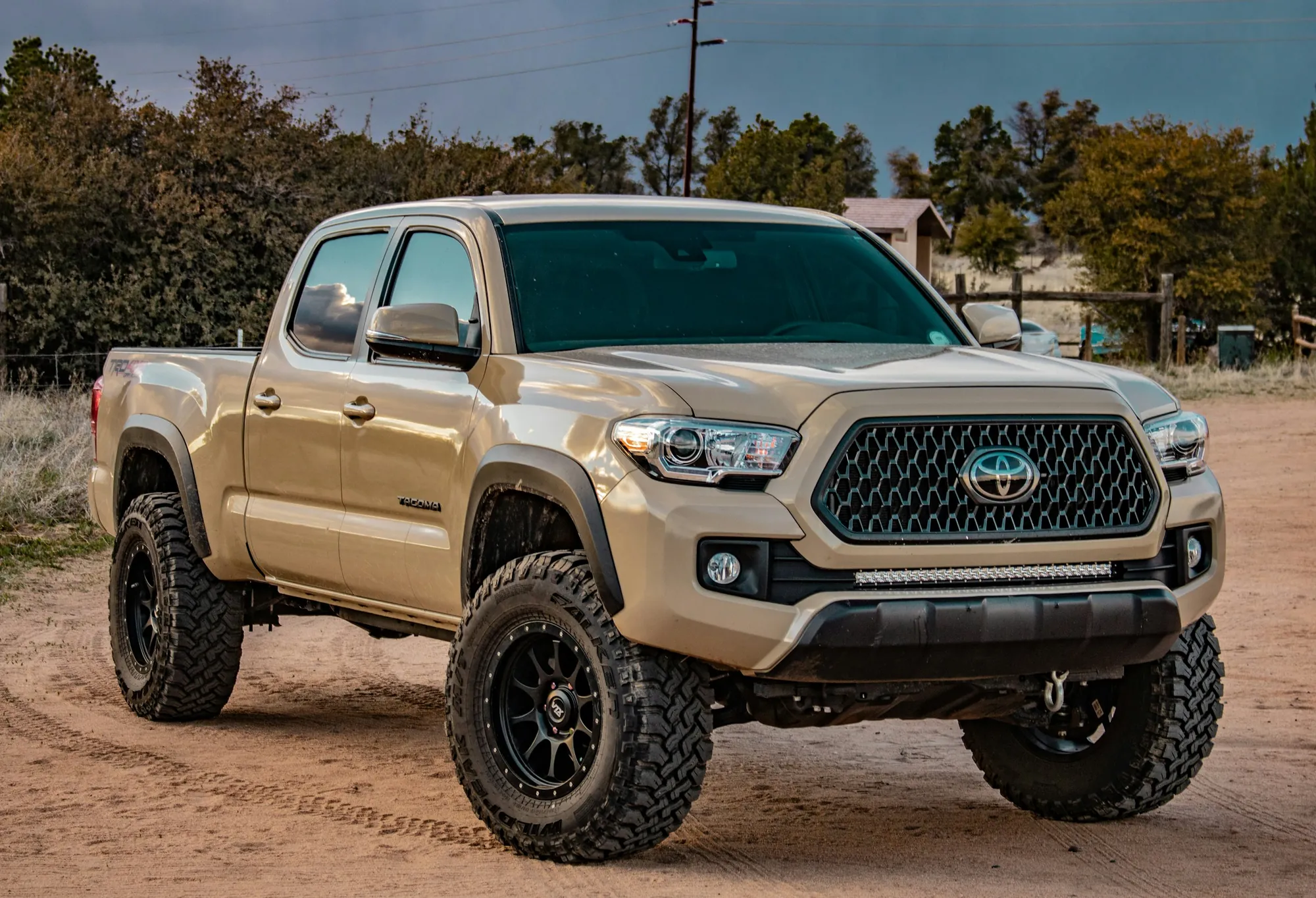 2021 Toyota Tacoma — photo 1