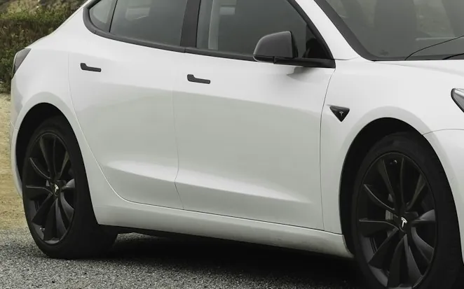2022 Tesla Model 3 — photo 2