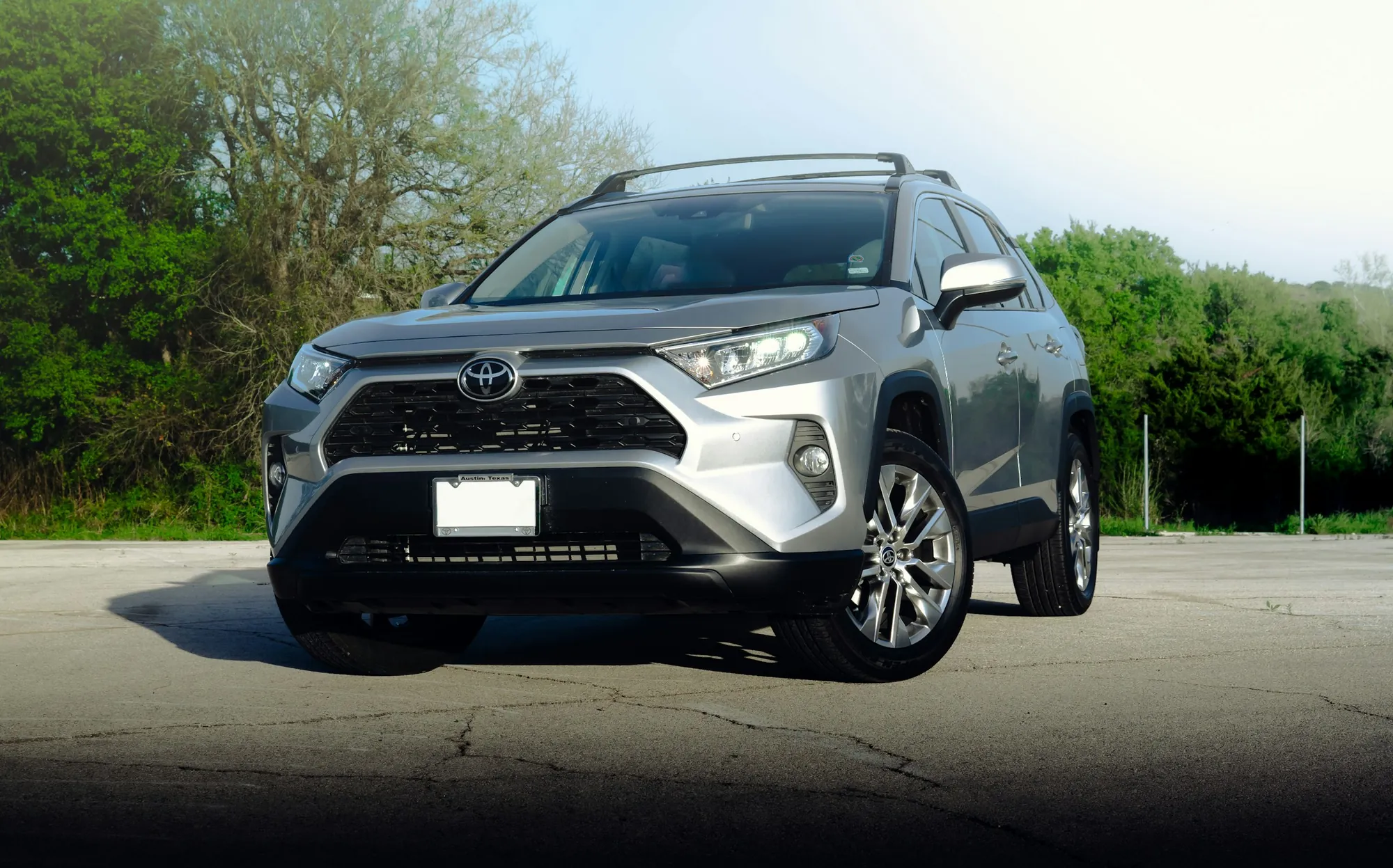2023 Toyota RAV4 — photo 1